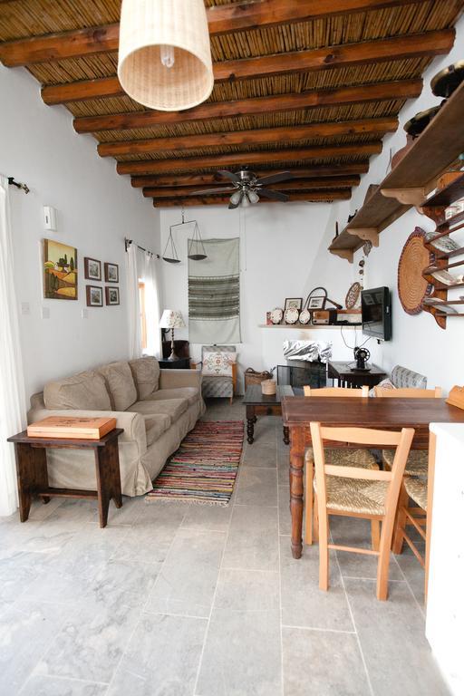 Spiti Calliope Kathikas Luaran gambar