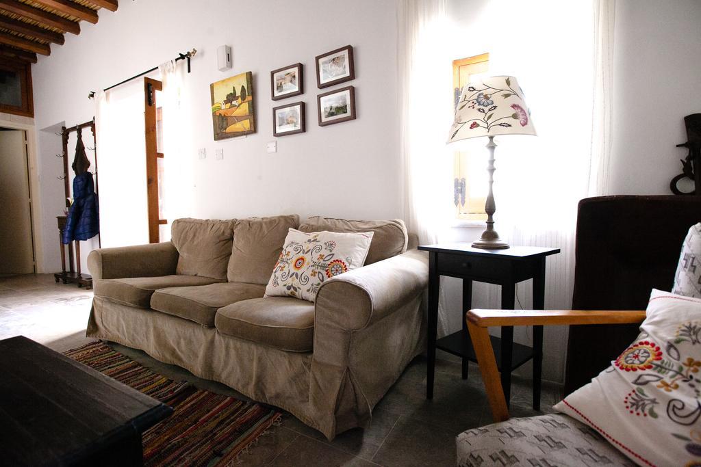 Spiti Calliope Kathikas Luaran gambar